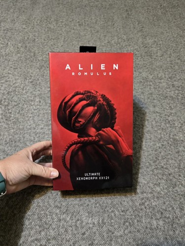 New neca alien romulus - new,